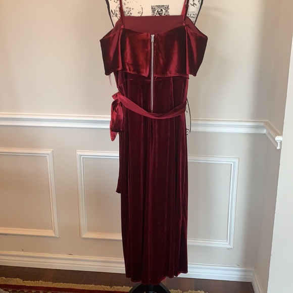 ♥️ Avec Les Filles Cropped Velvet Wine Jumpsuit ♥️ - Picture 5 of 10